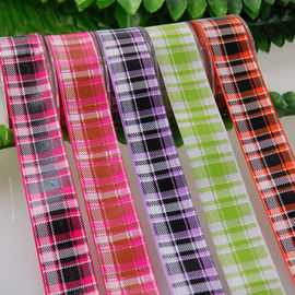Lưới kẻ sọc băng grosgrain bên sân, xoắn cung băng