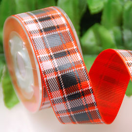 Lưới kẻ sọc băng grosgrain bên sân, xoắn cung băng