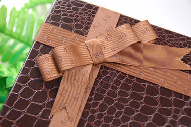 Brown Polyester Gói quà tặng Ribbon cho hộp Tăng Logo 25cm Chiều rộng bền